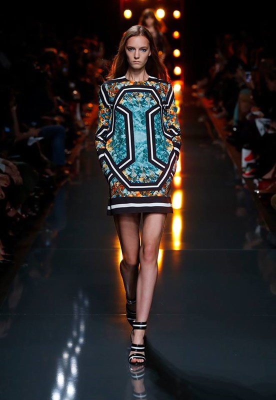 Elie Saab Spring Summer 2015 Fashion Show
